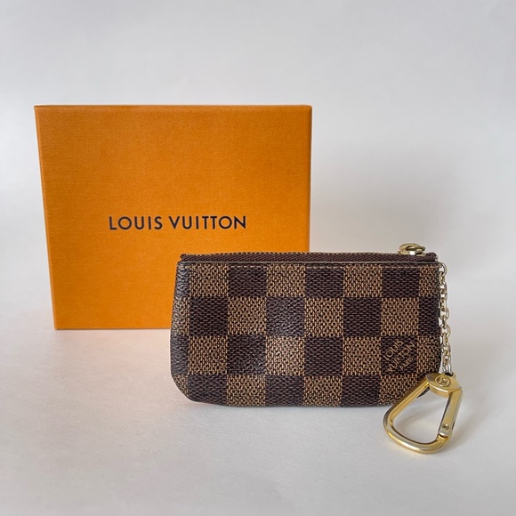 LOUIS VUITTON Key Clée damier ébène - Picture 3 of 12